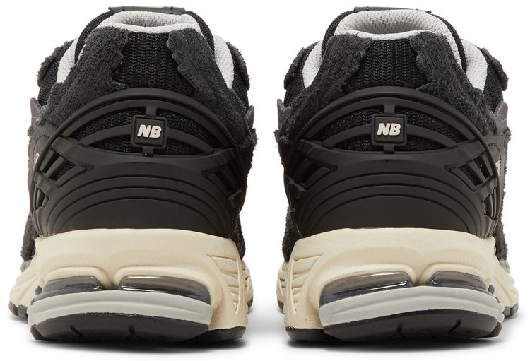 1906D Black