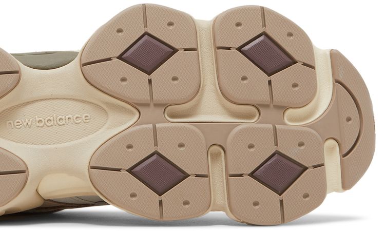 9060 Grey Matter Timberwolf