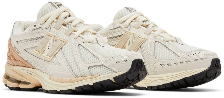 Wmns 1906R Angora Sandstone