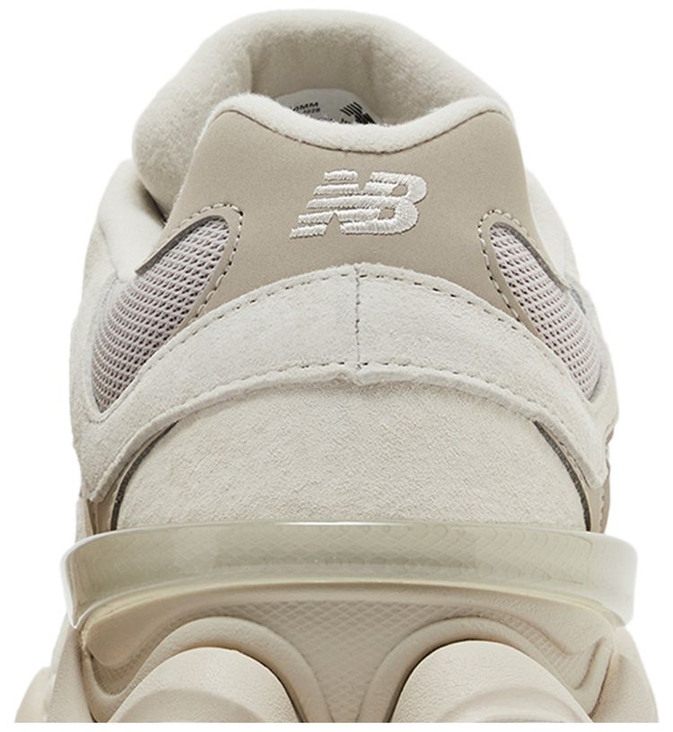 9060 Gray Moonbeam