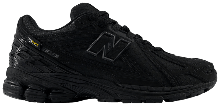 1906R Cordura 'Black Magnet'