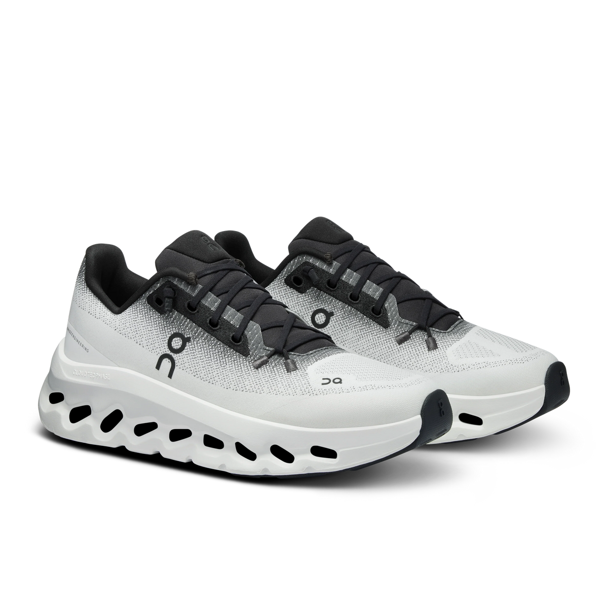 Cloudtilt - Black | Ivory